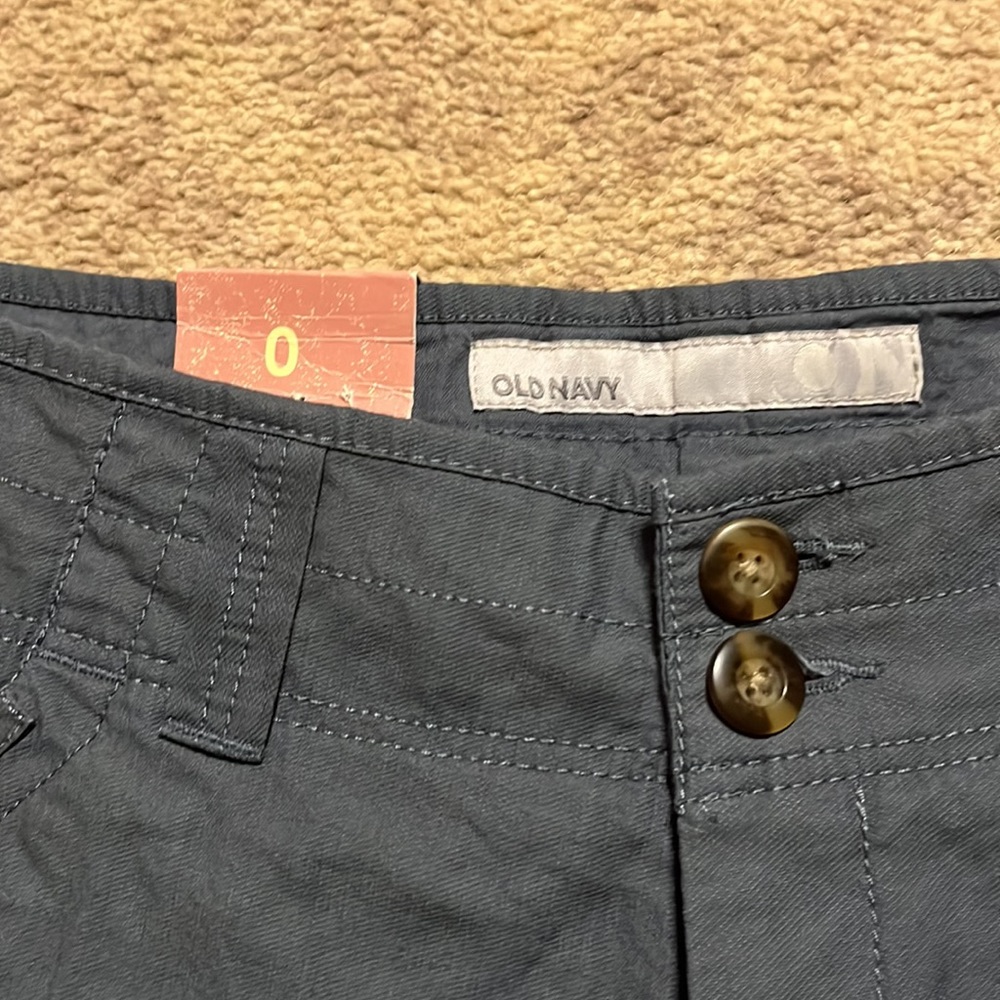 Shorts - Picture 3 of 7